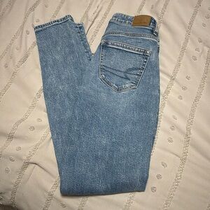 AE Stridgid mom jeans NEVER WORN!